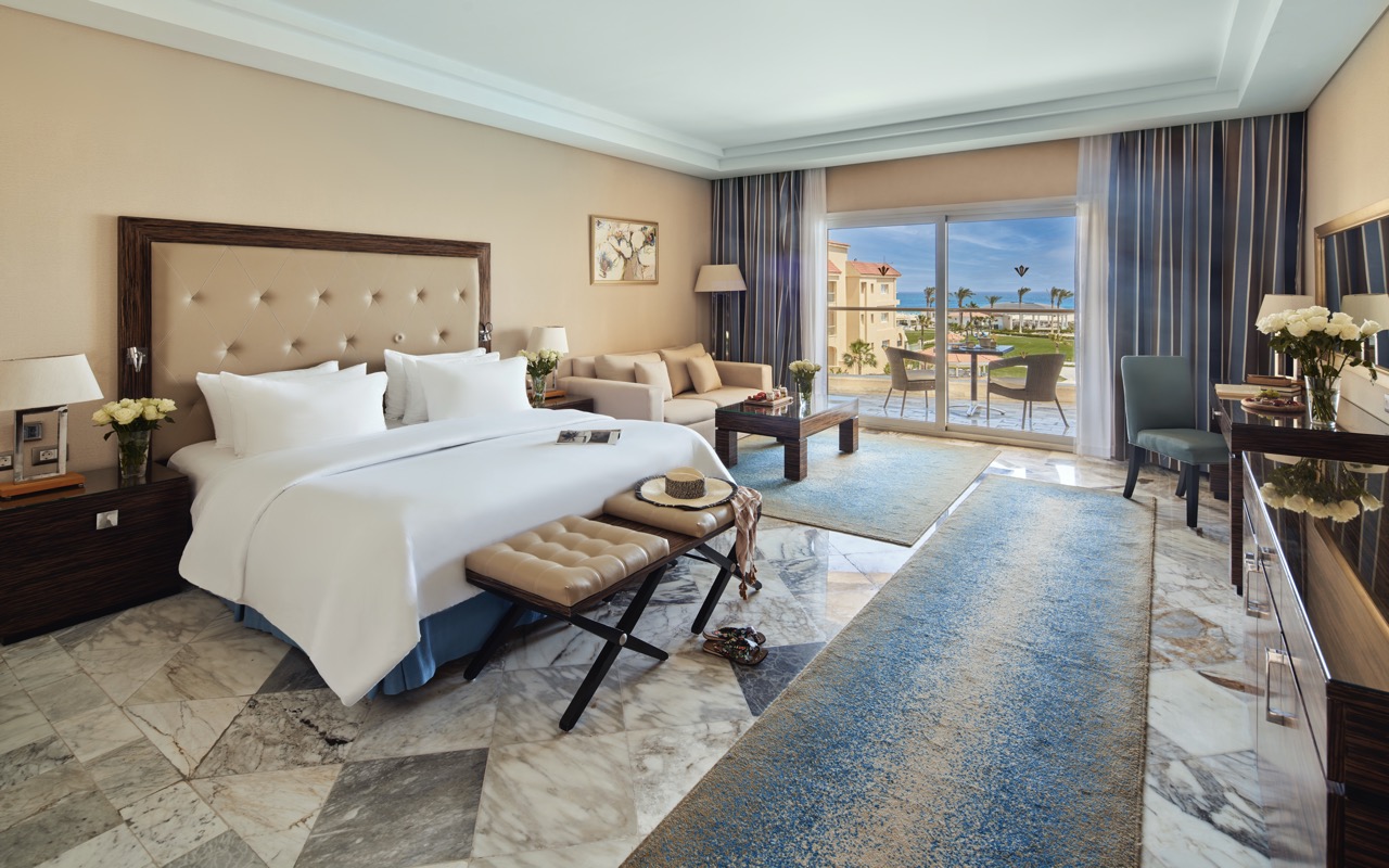 Deluxe Sea View 2