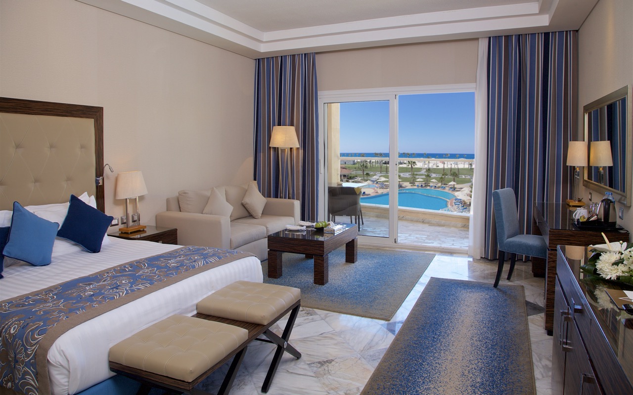 Deluxe Sea View 1