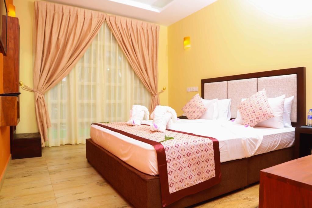Deluxe Room 2