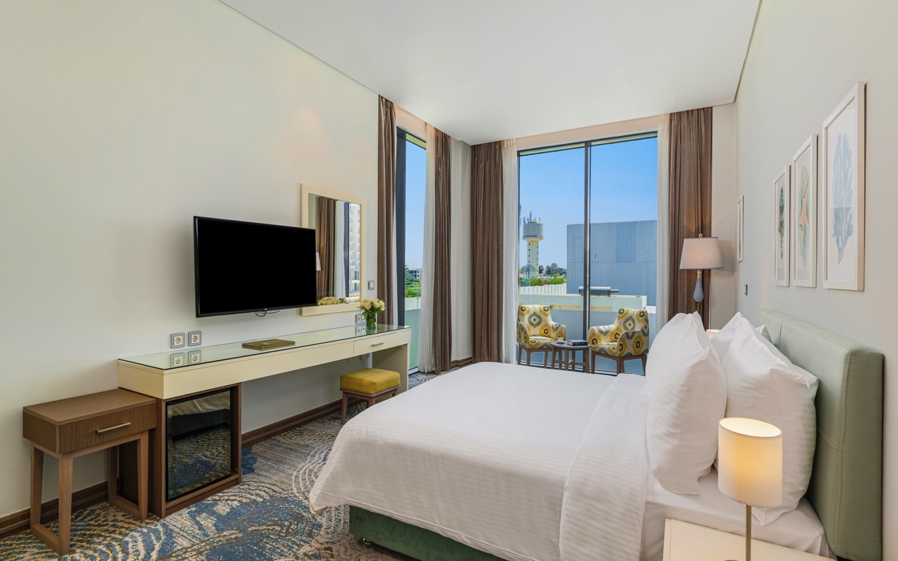 Club Superior Room 1