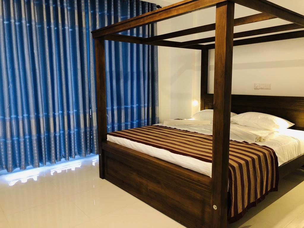 Deluxe Room 1