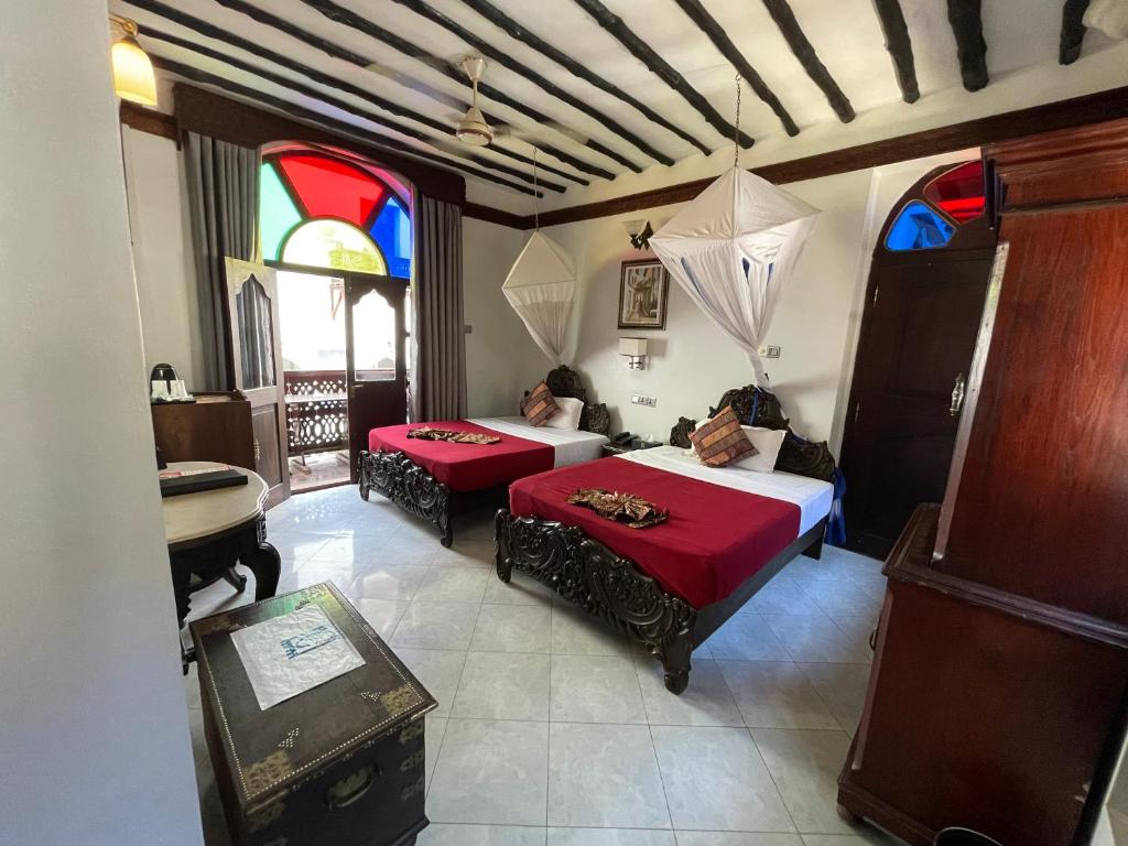Standard Twin/Double Room 1