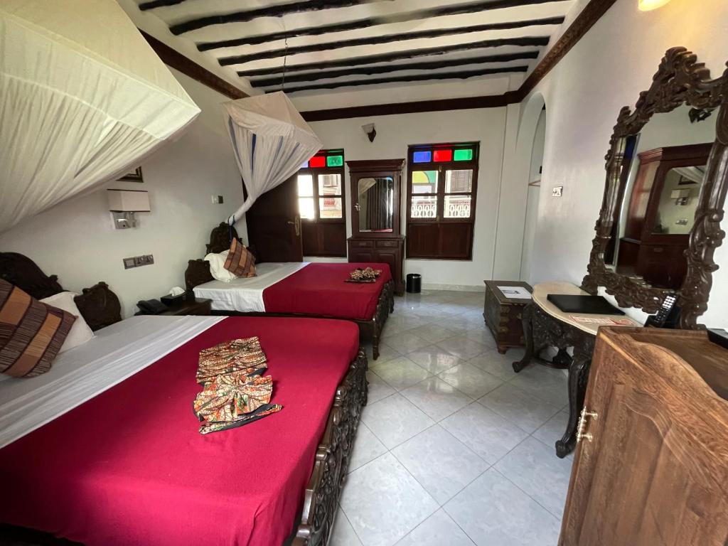 Standard Twin/Double Room 2
