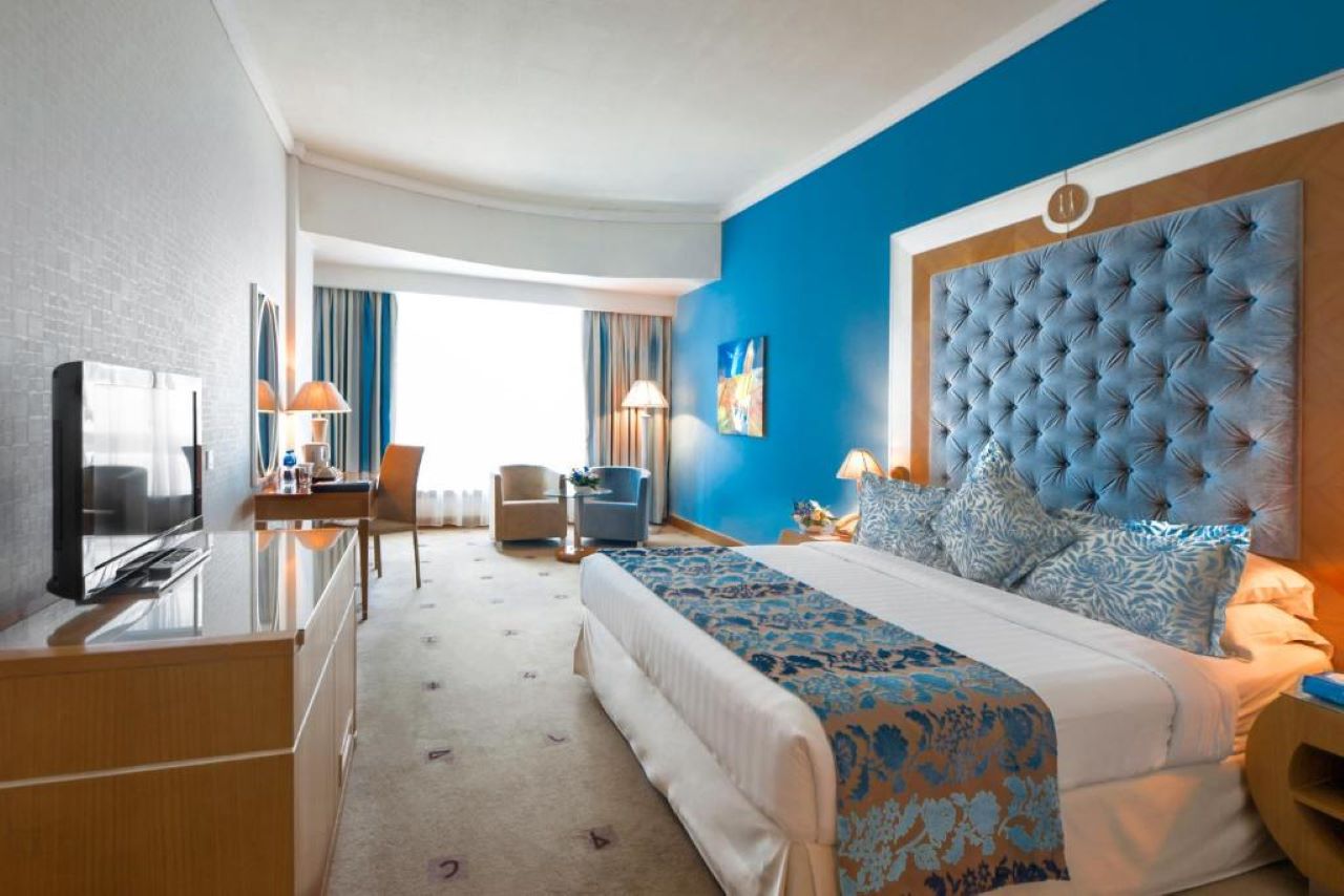 Junior Suite City View 1