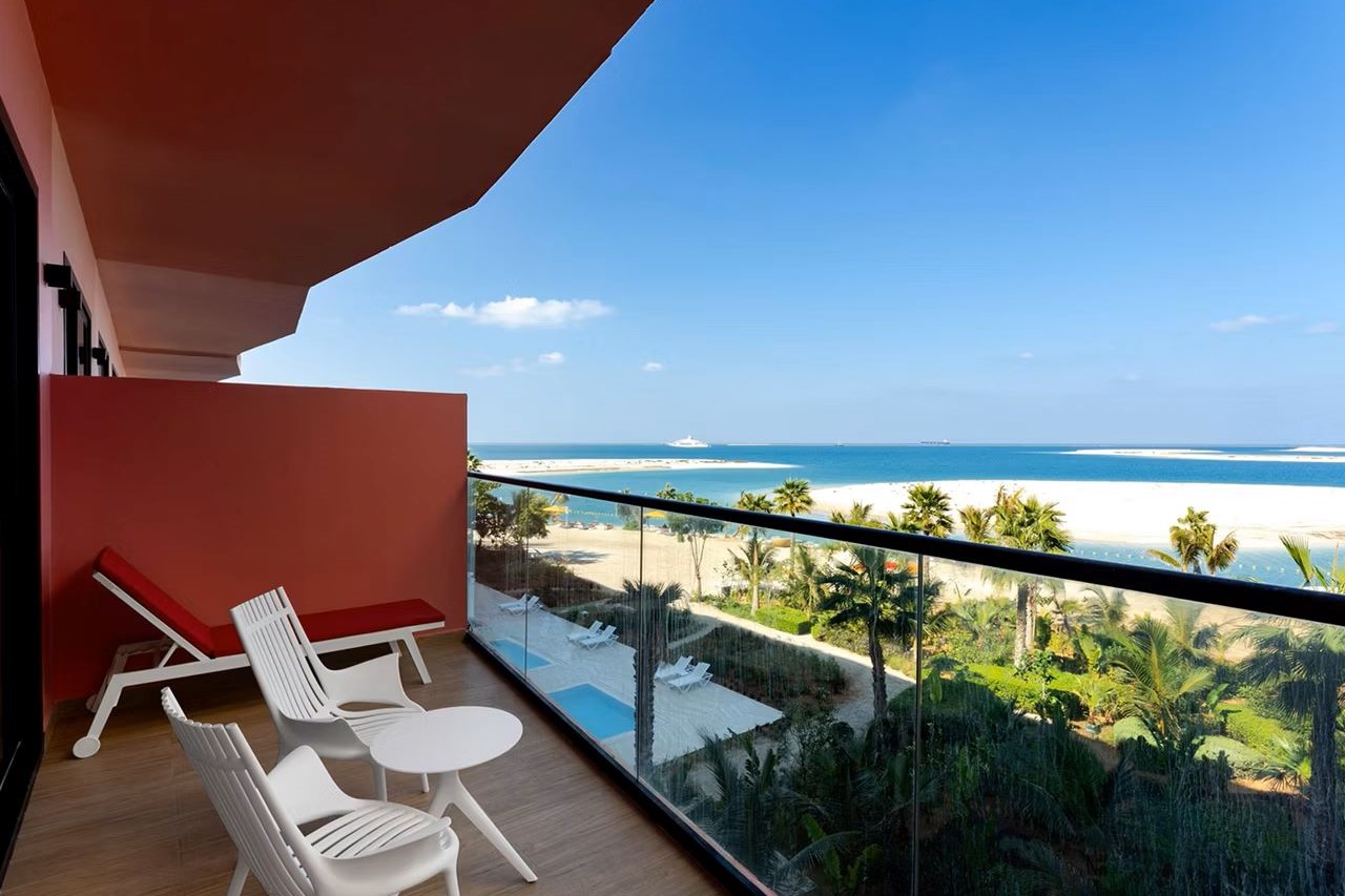 Premium Sea View Balcony 4