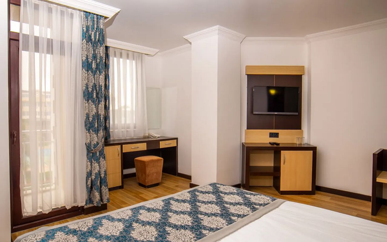 Pool View Room 1