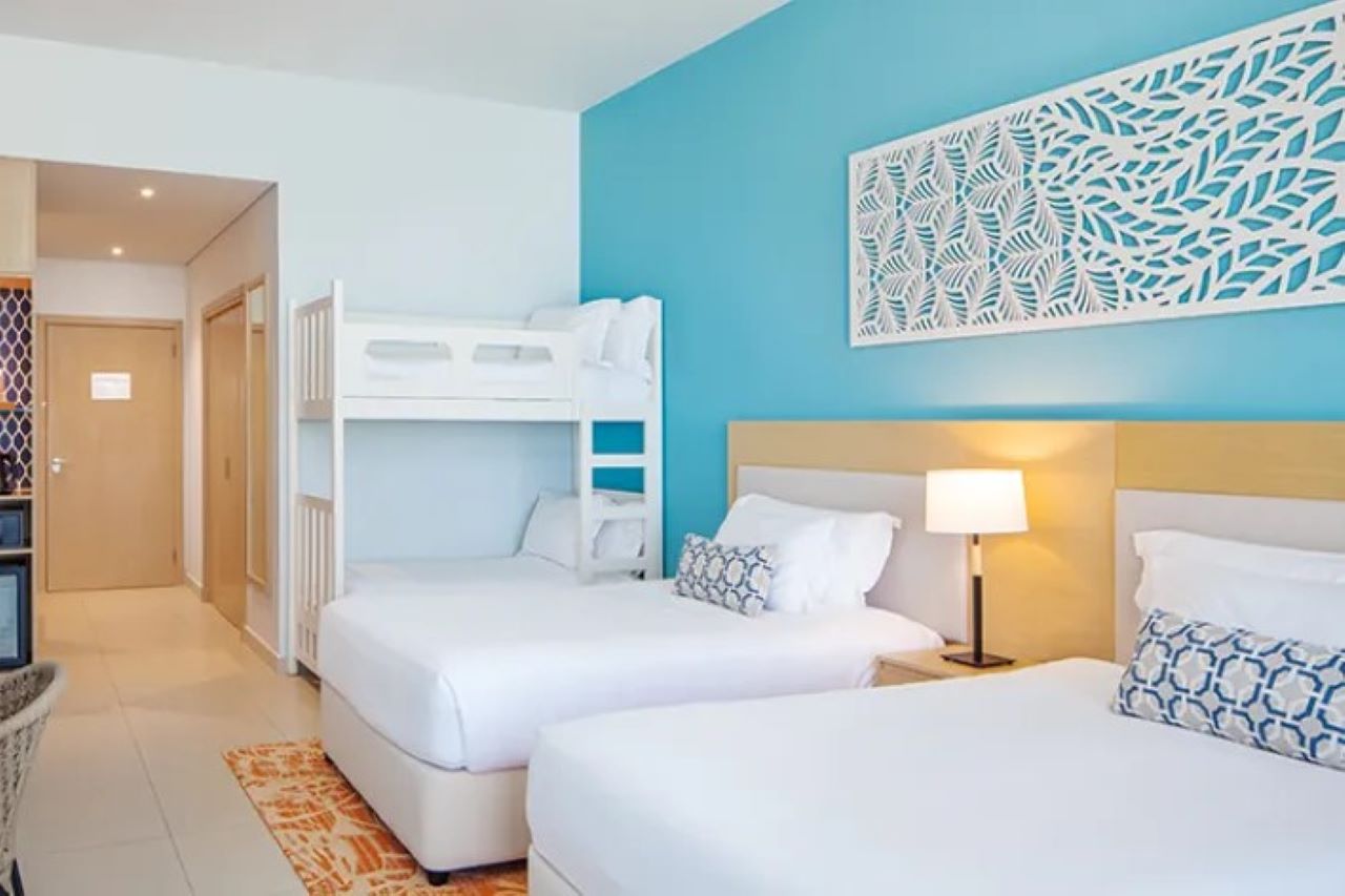 Mirage Family Room With Bunk Beds 1