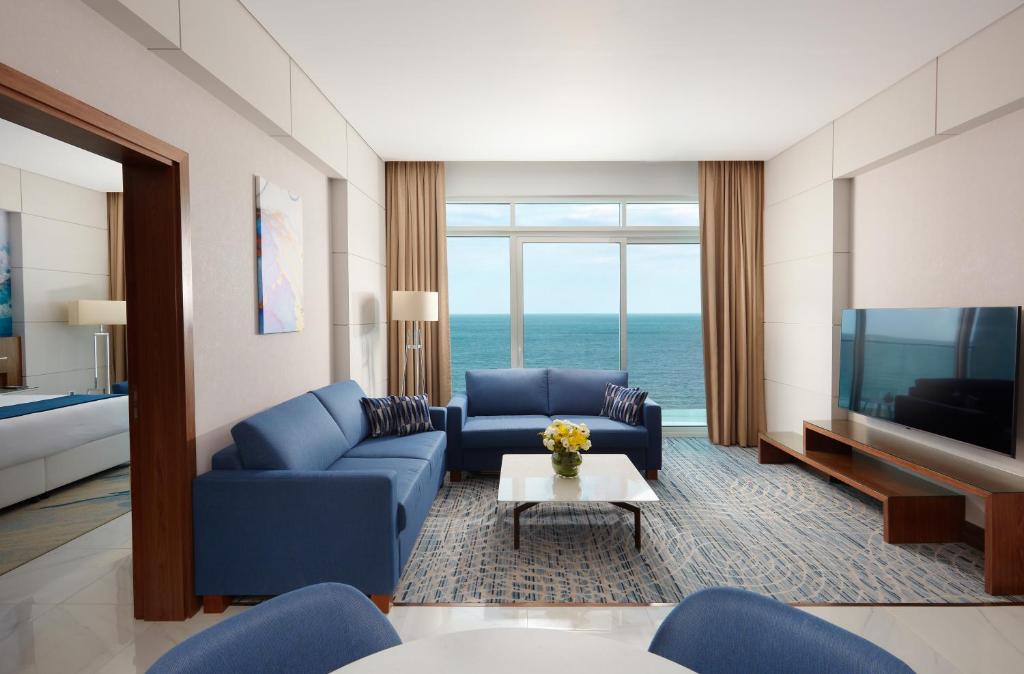 1 Bedroom Executive Suite Sea View 1