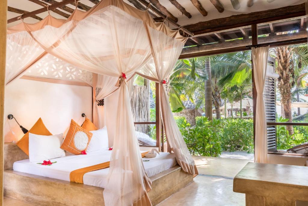 Suite with Partial Ocean View 2