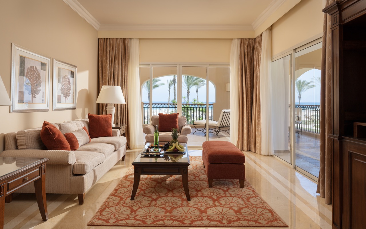 Executive Queen Suite 4