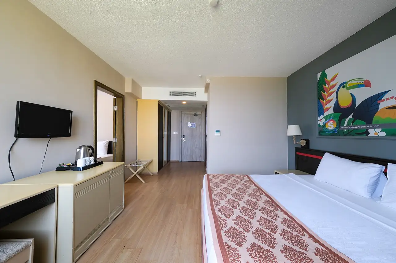 Family Room 2 Rooms 3