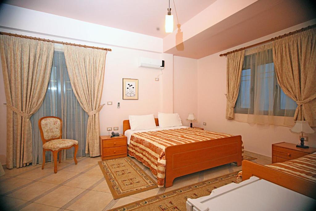 Quadriple Standard Room 2