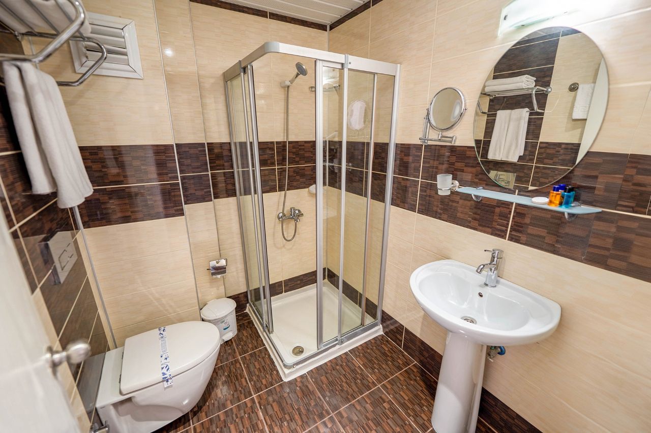 Standard Room 4