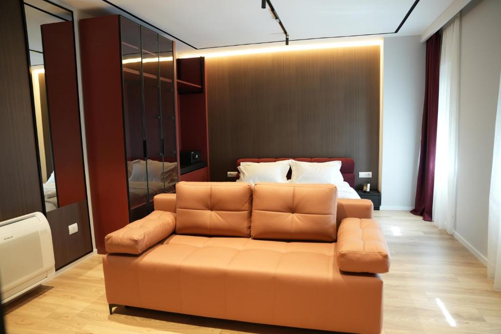 Queen Deluxe Room 4