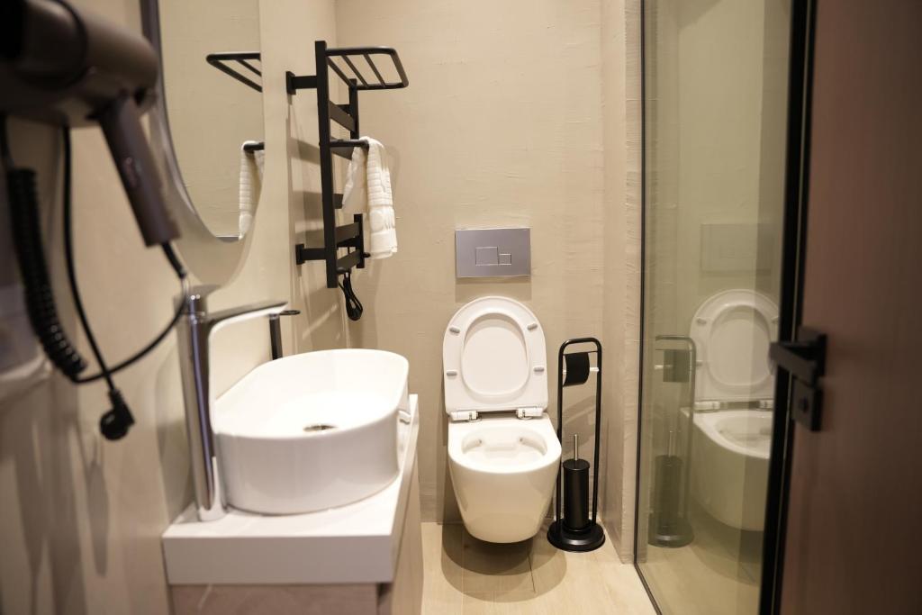Standard Twin Room 4