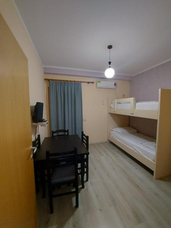 2st Floor Apt With Balcony & Kitchen 2