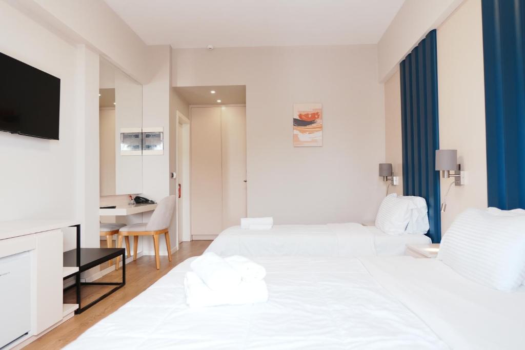 Triple Room With Balcony 3