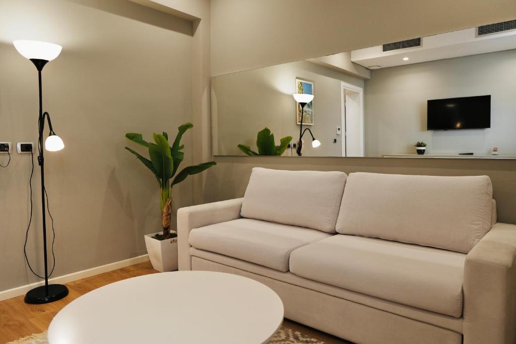 Deluxe Suite With Terrace Sea View 4