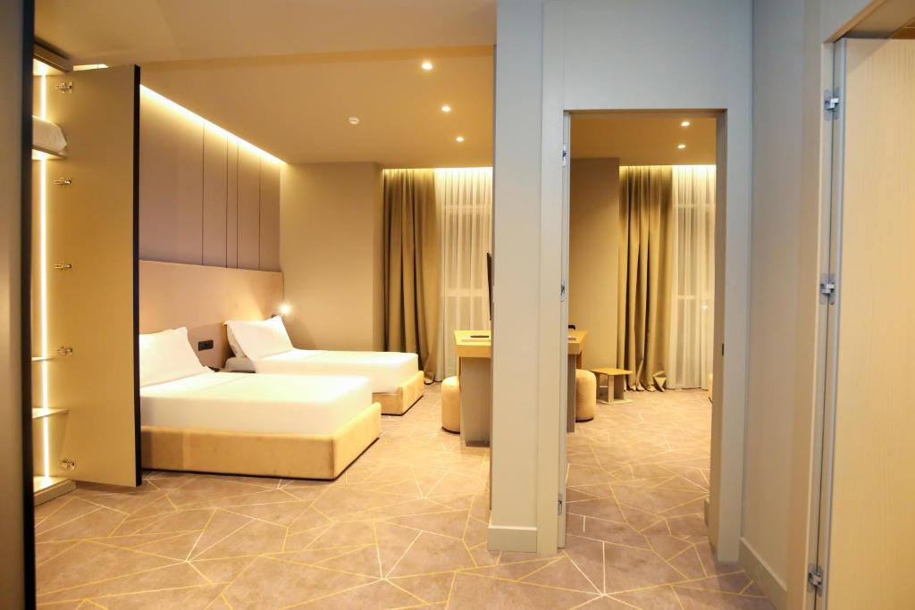 Family Room City View 2