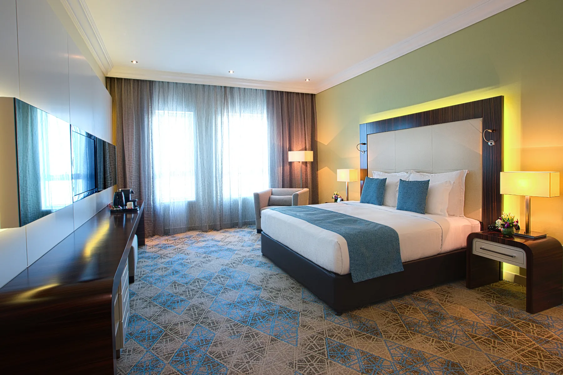 Executive Suite One Bedroom 4