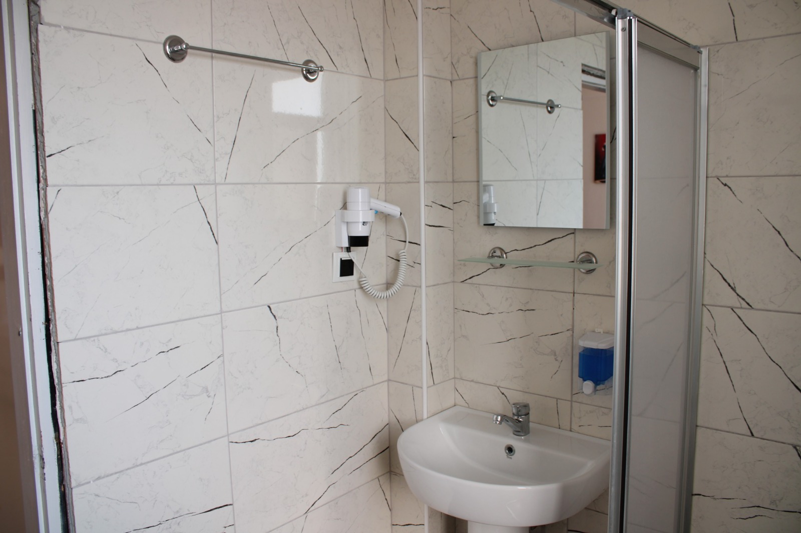 Standard Room 4