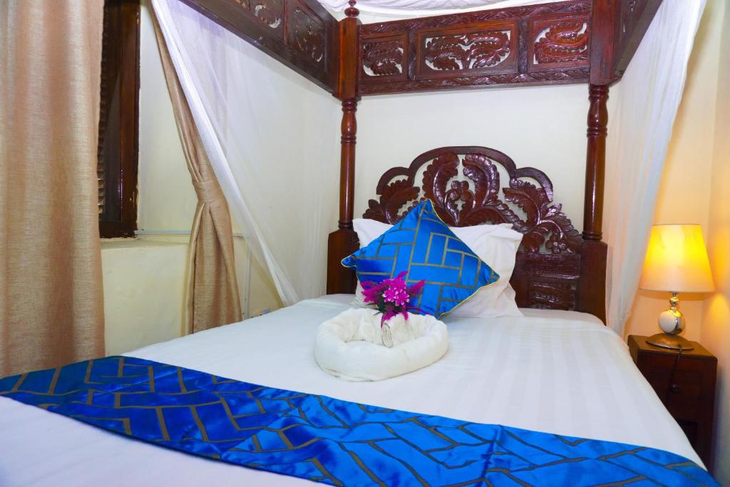 Deluxe Single Room 1