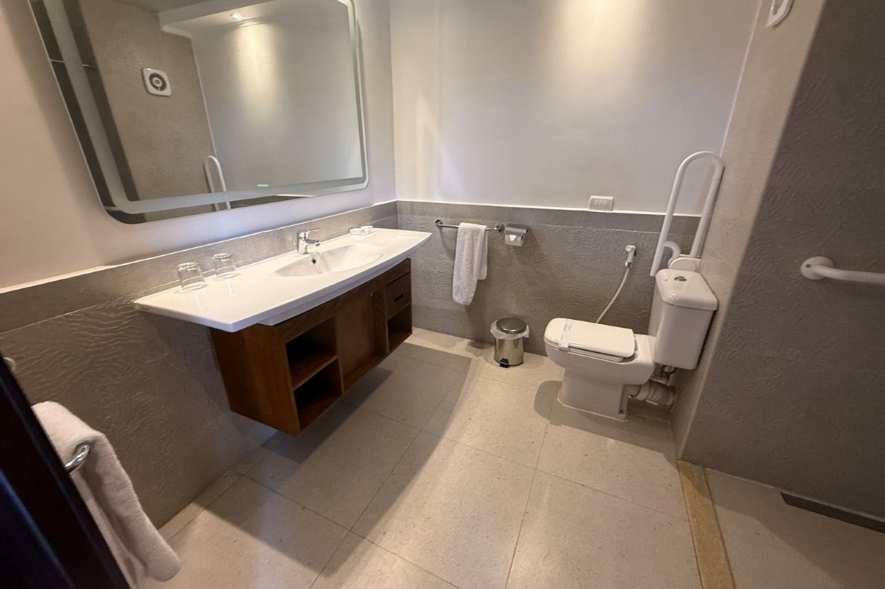 Handicap room 2