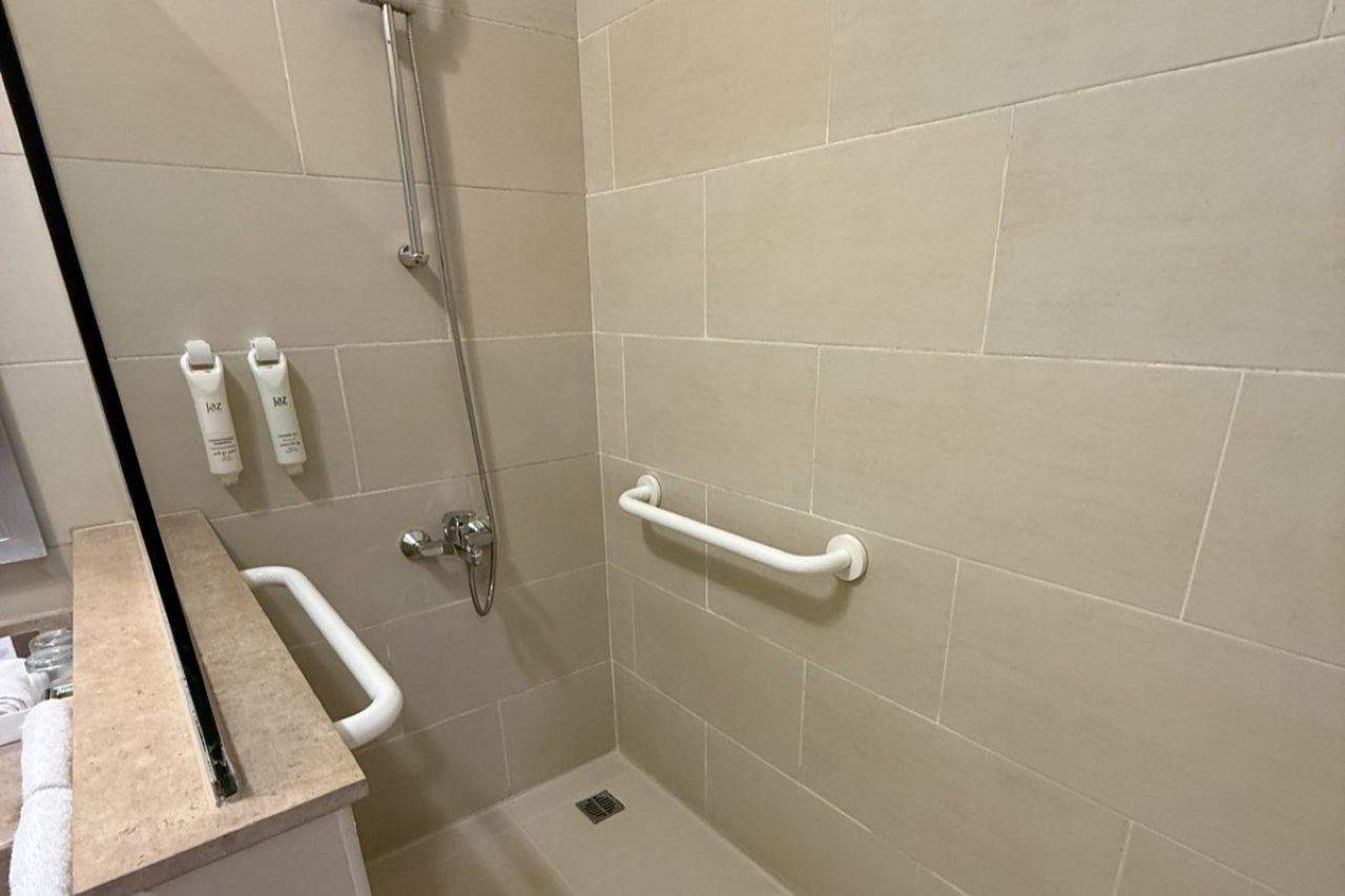 Handicap room 3