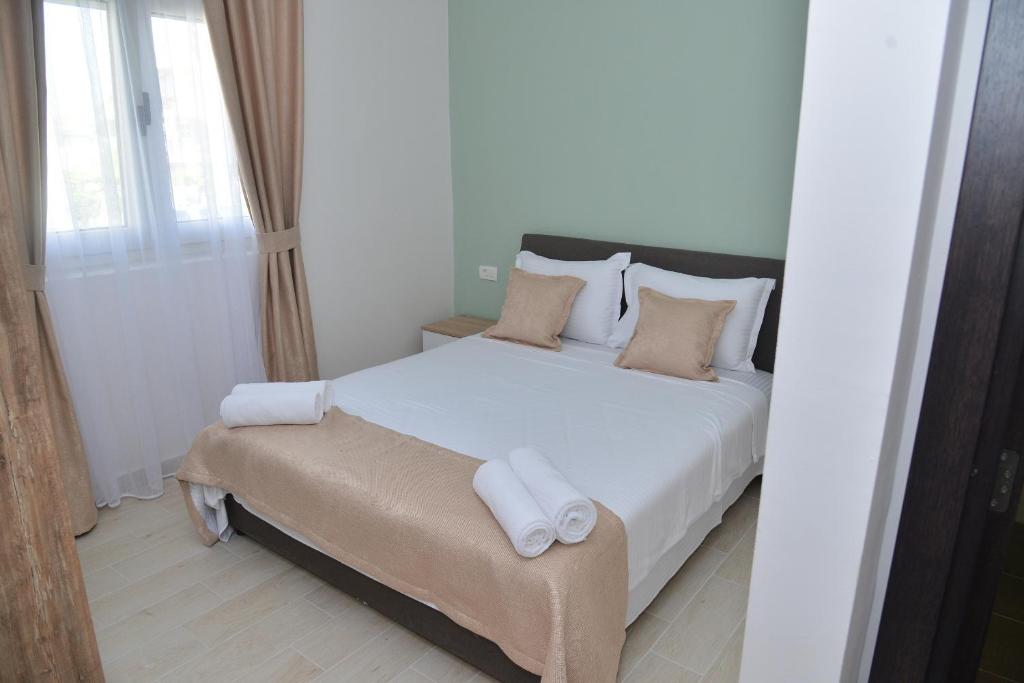 Studio Apartment 2