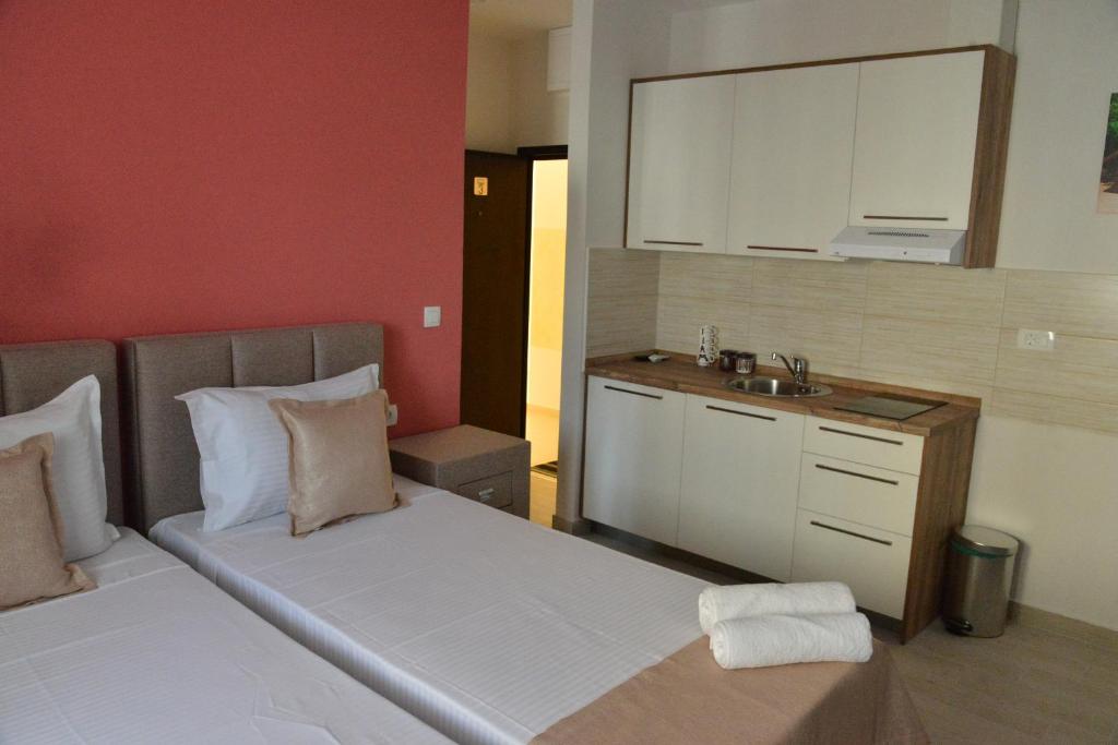 Studio Apartment 3