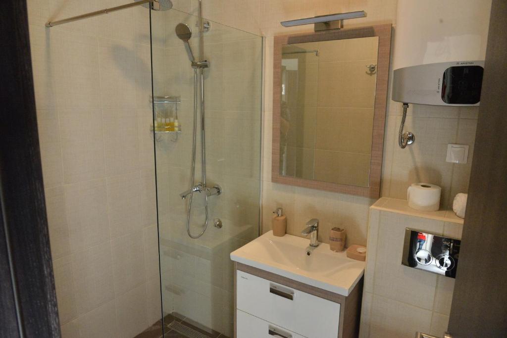 Triple Apartment 2