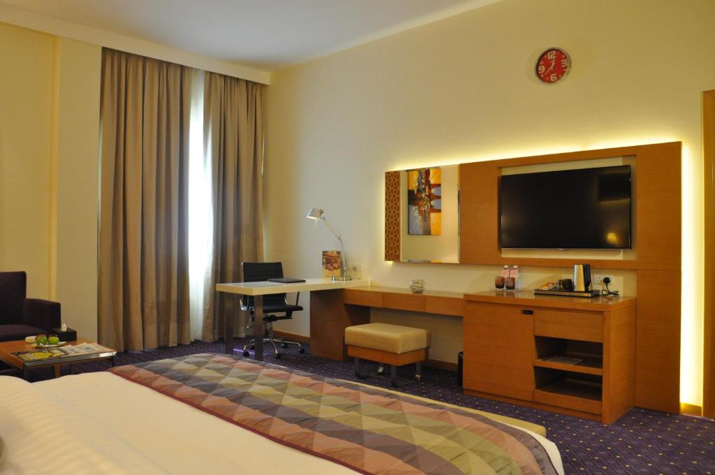 Deluxe Room 2