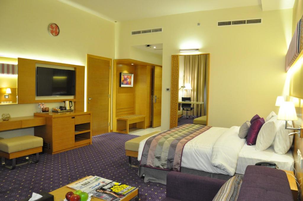 Deluxe Room 1