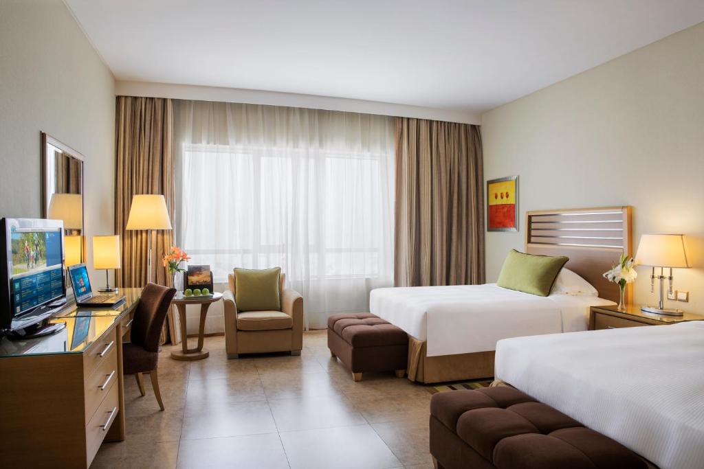 Two Bedroom Suite with Balcony 4