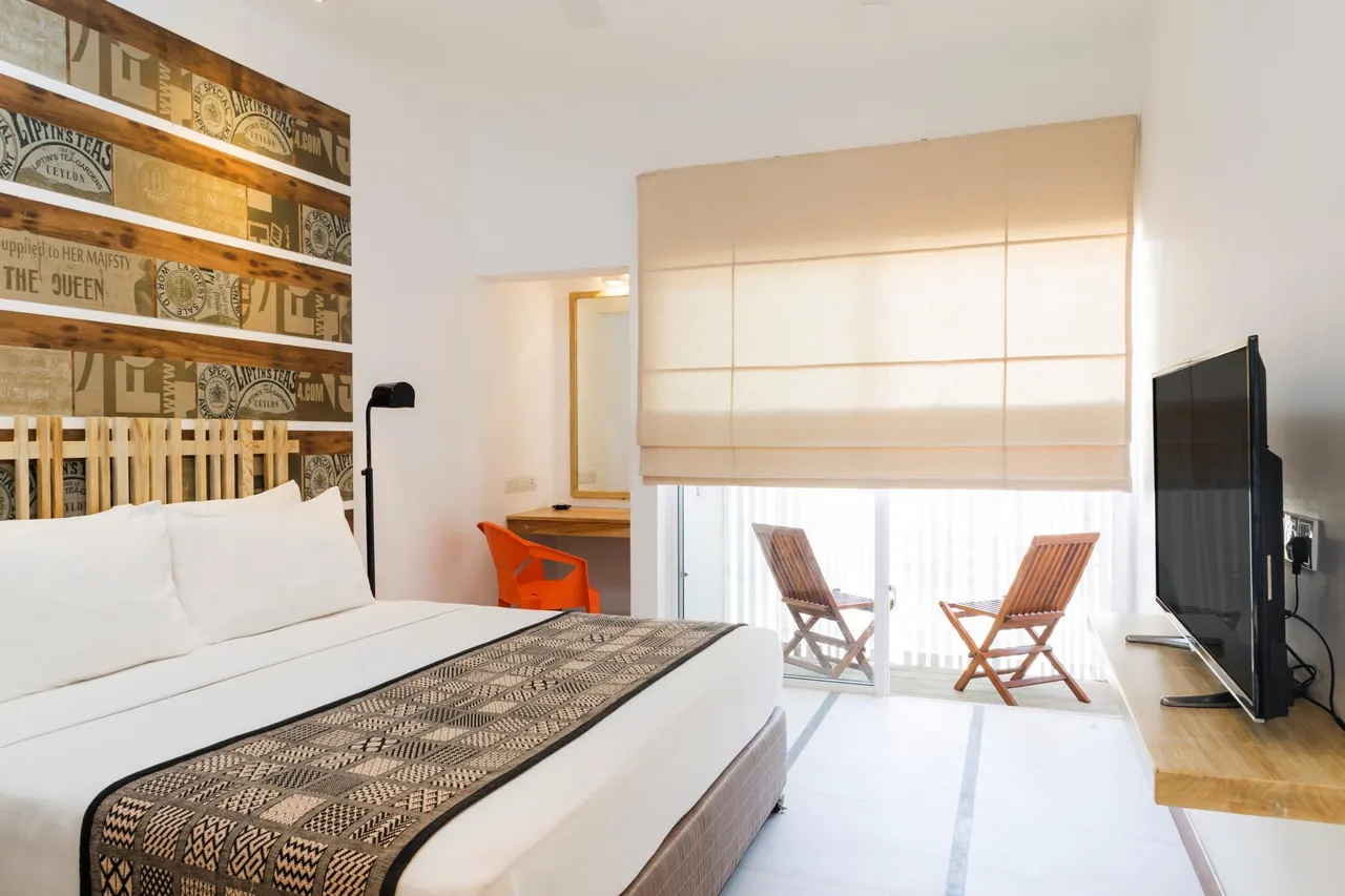 6 Bed Mixed Dormitoty 2