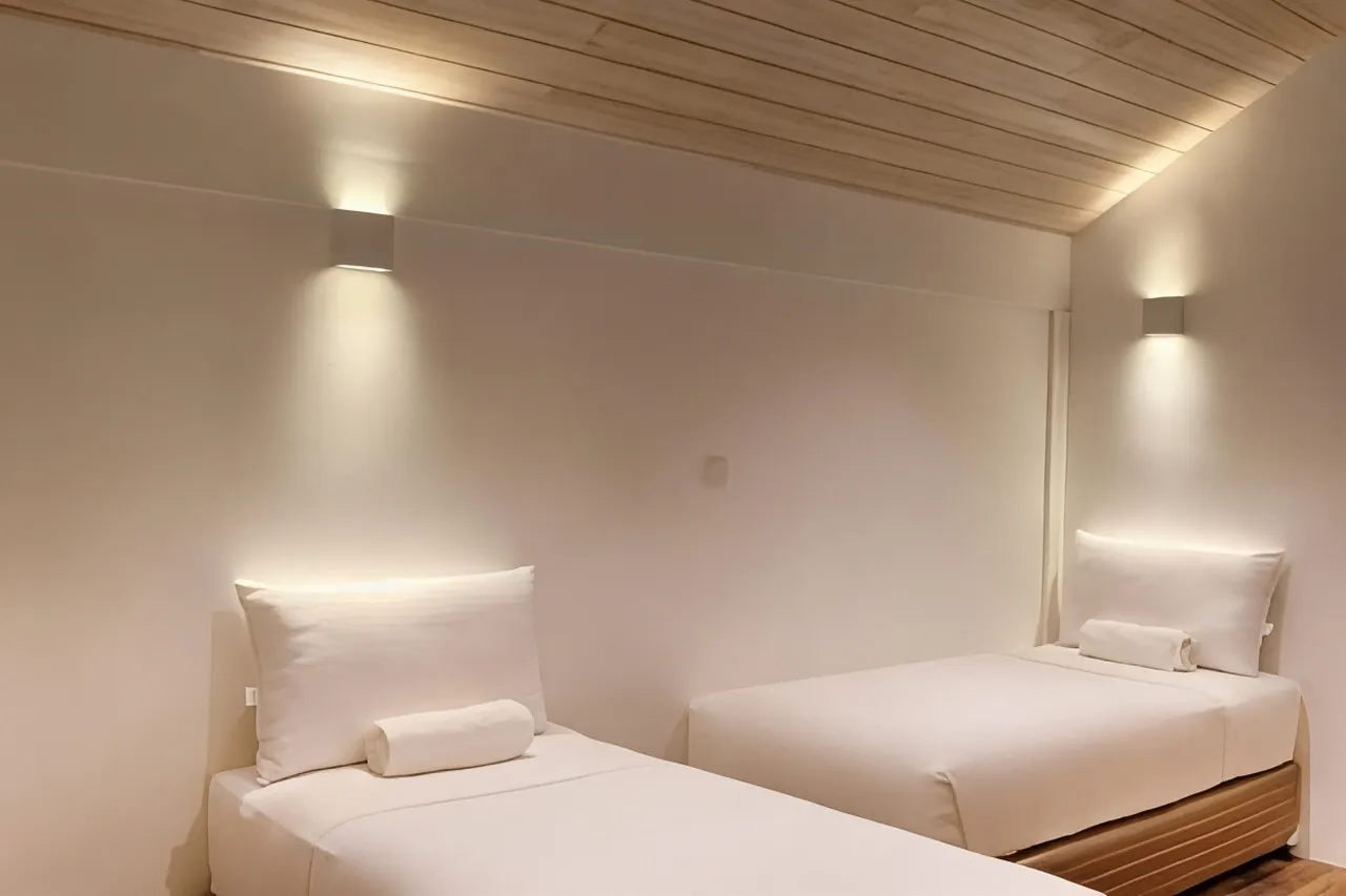 6 Bed Mixed Dormitoty 3