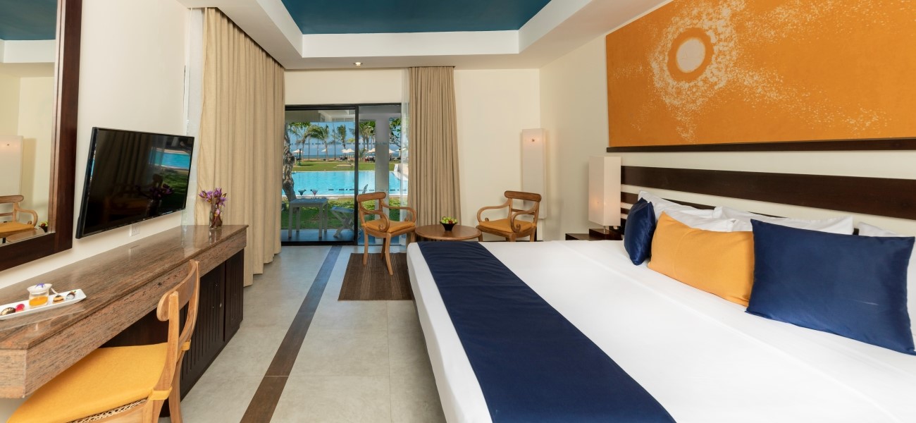 Superior Room Pool Side 1