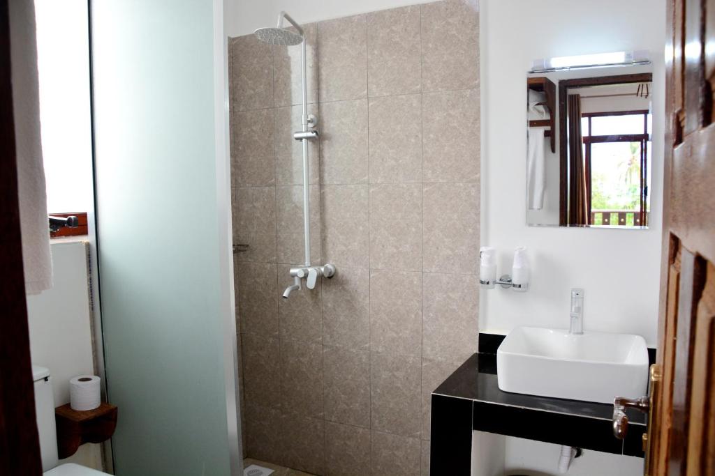 Deluxe Double Room Pool View 3