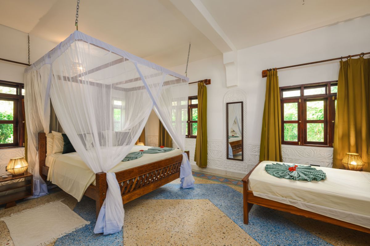Beachfront Room 2