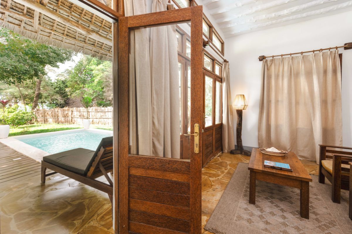 Sea View Suite with Private Pool 2