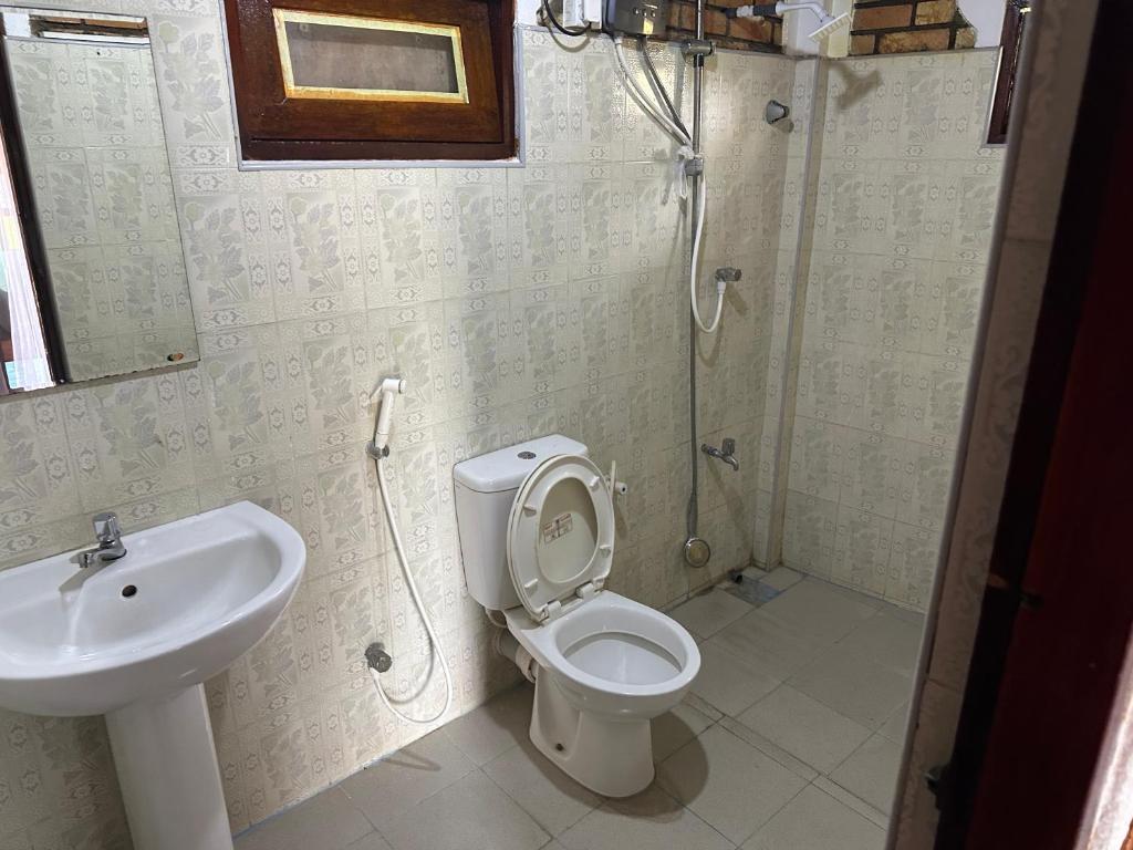 Family Room 3