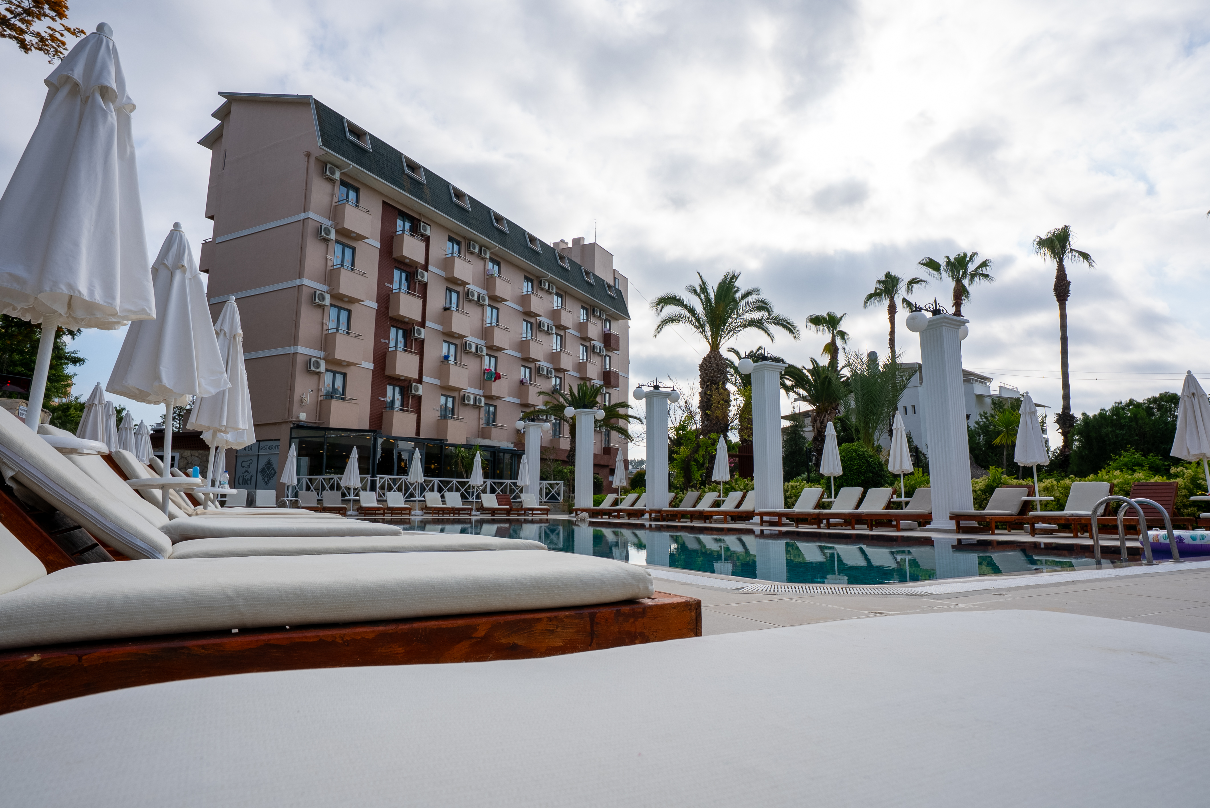 Club Aqua Plaza Otel 3