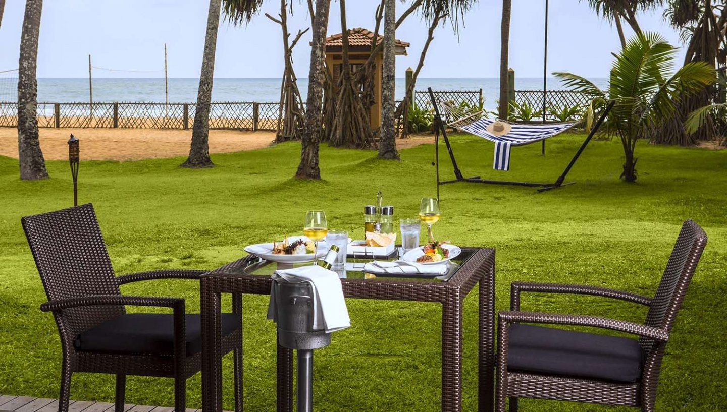 Royal Palms Beach 6