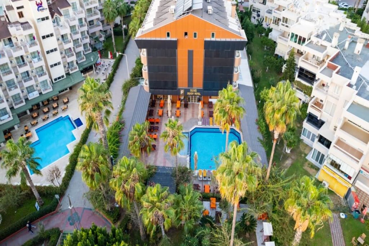 Fame Beach Hotel 5