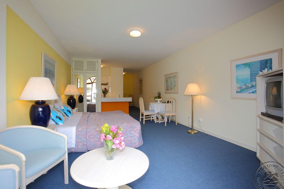 Canico Bay 4
