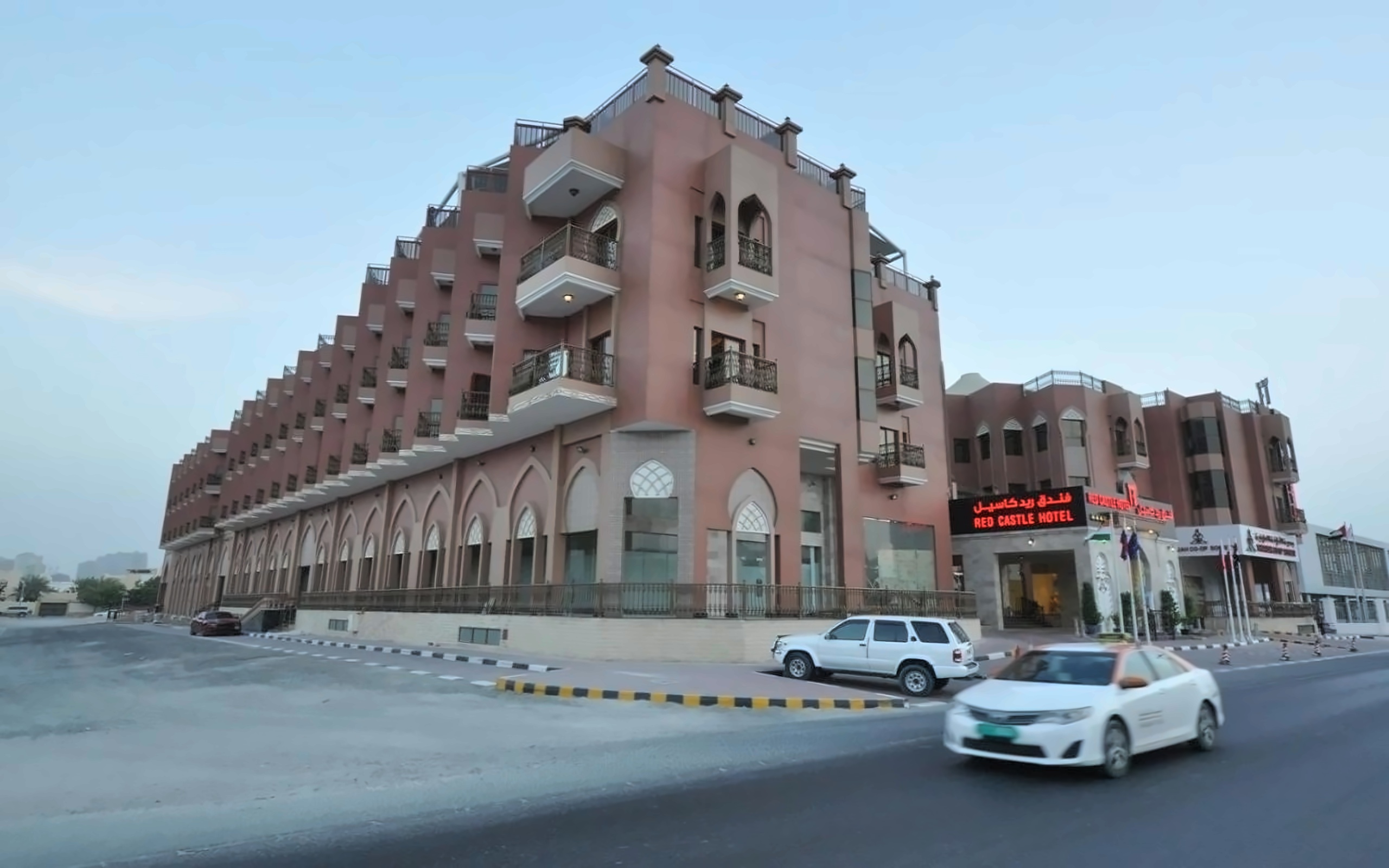 Red Castle Hotel Sharjah 2