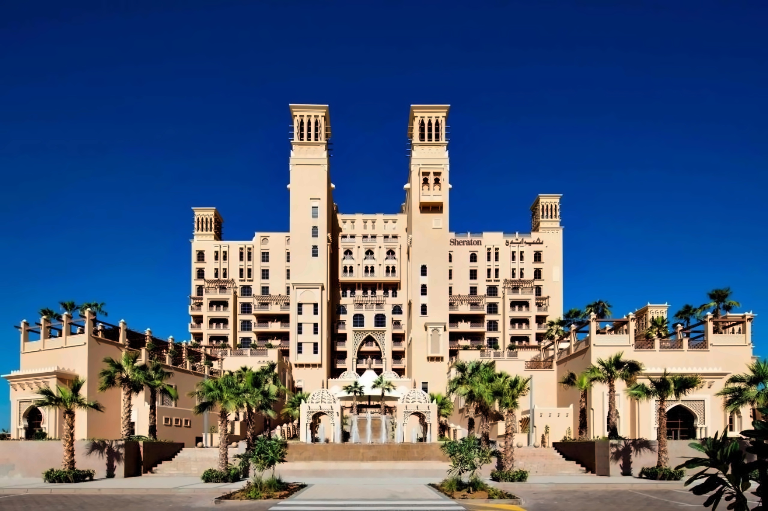 Sheraton Sharjah Beach Resort & Spa 6
