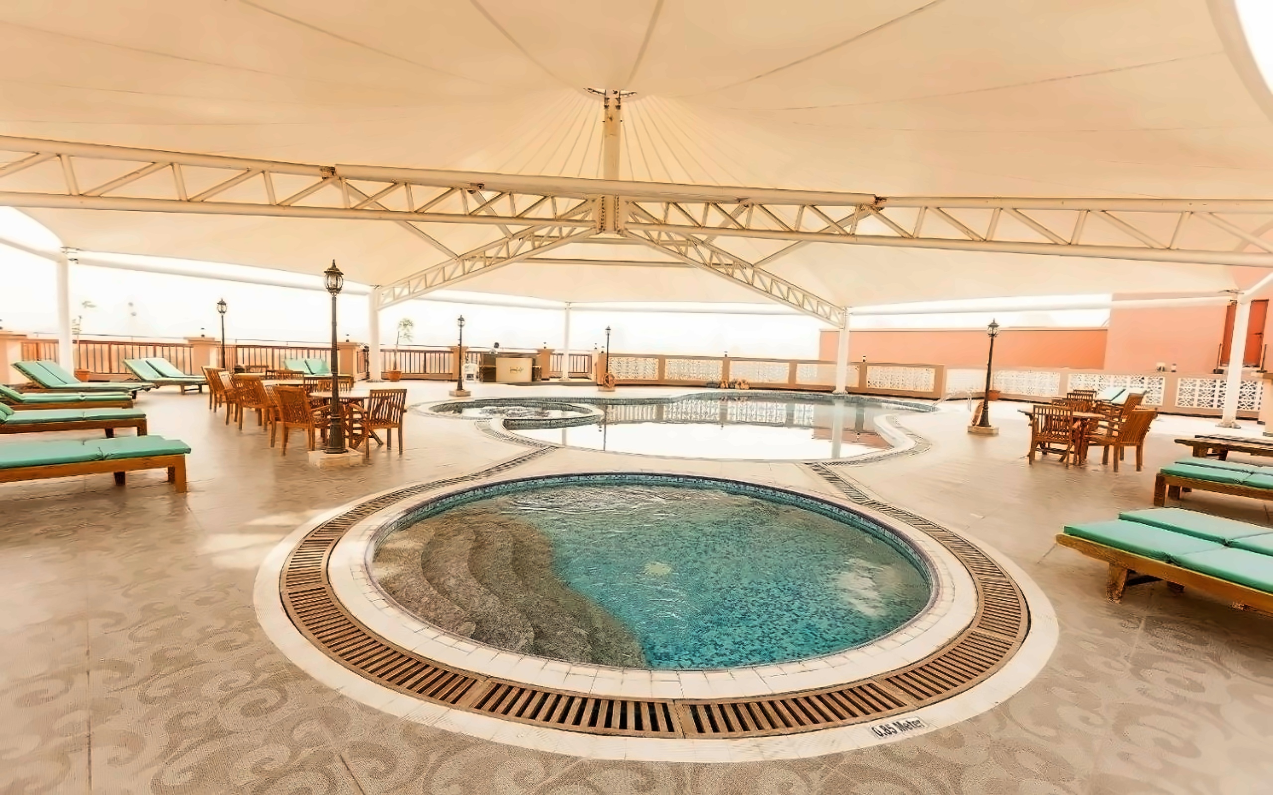 Red Castle Hotel Sharjah 5