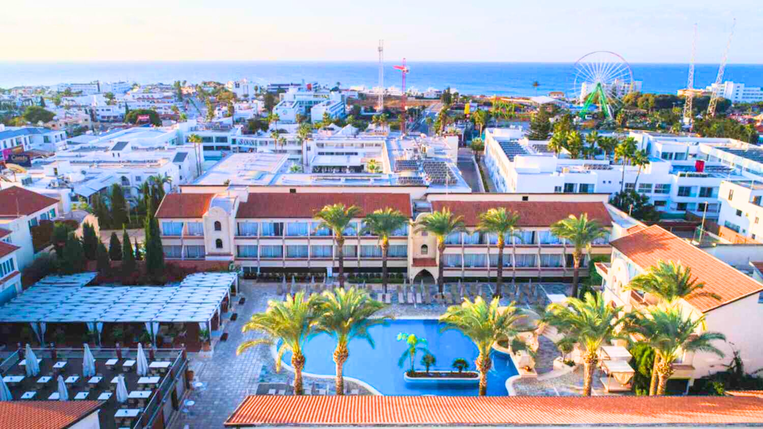 Napa Plaza Hotel (Adults Only 16+) 2