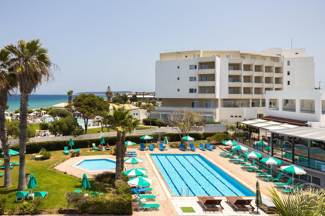 Pylea Beach Hotel 2